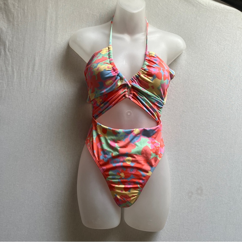 Billabong Coast Is Clear Floral halter one piece swimsuit Sz S - Picture 3 of 8